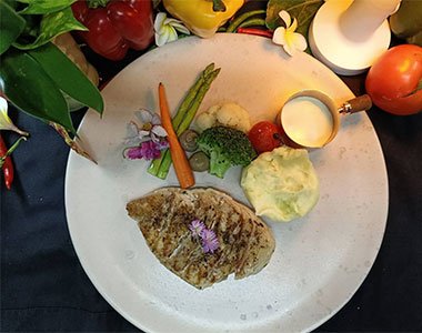 Pan-Roasted Chicken Breast With Brie ไก่อบบรีชส) - Angle 2