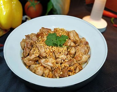 Todkratiem Prik Thai - Goong/Nua/Gai/Moo (ทอดกระเทียมพริกไทย - กุ้ง/เนื้อ/ไก่/หมู)